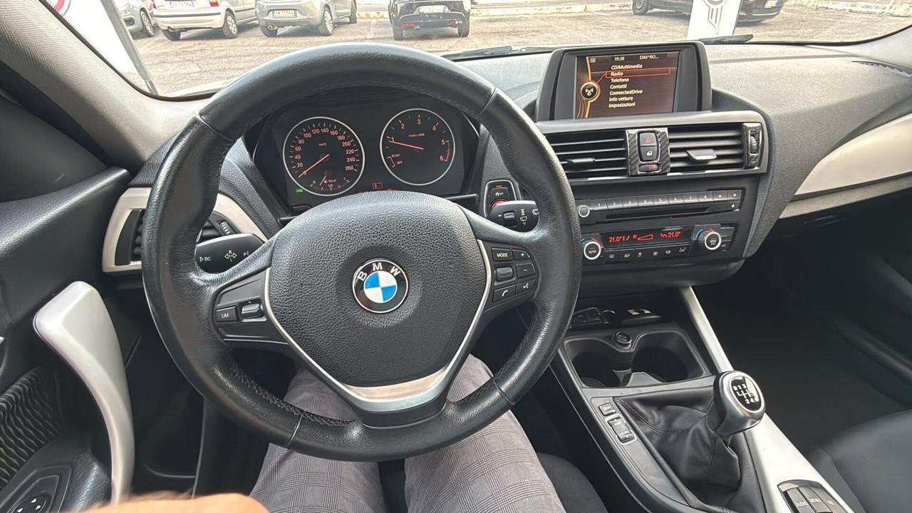 Bmw 116 116d 5p. Unique