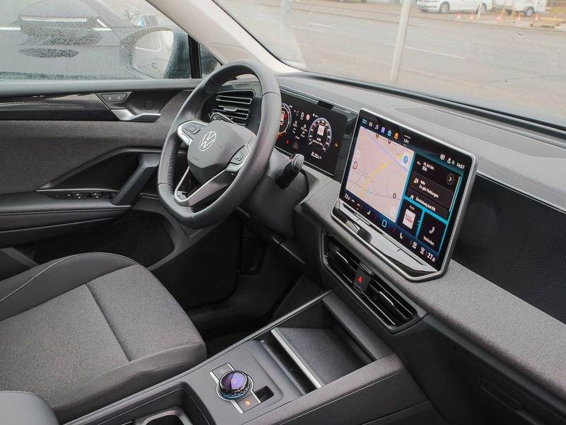 Volkswagen Tiguan 2.0 TDI 150 CV EVO SCR DSG Nuovo Modello Led 17" Cockpit Gancio