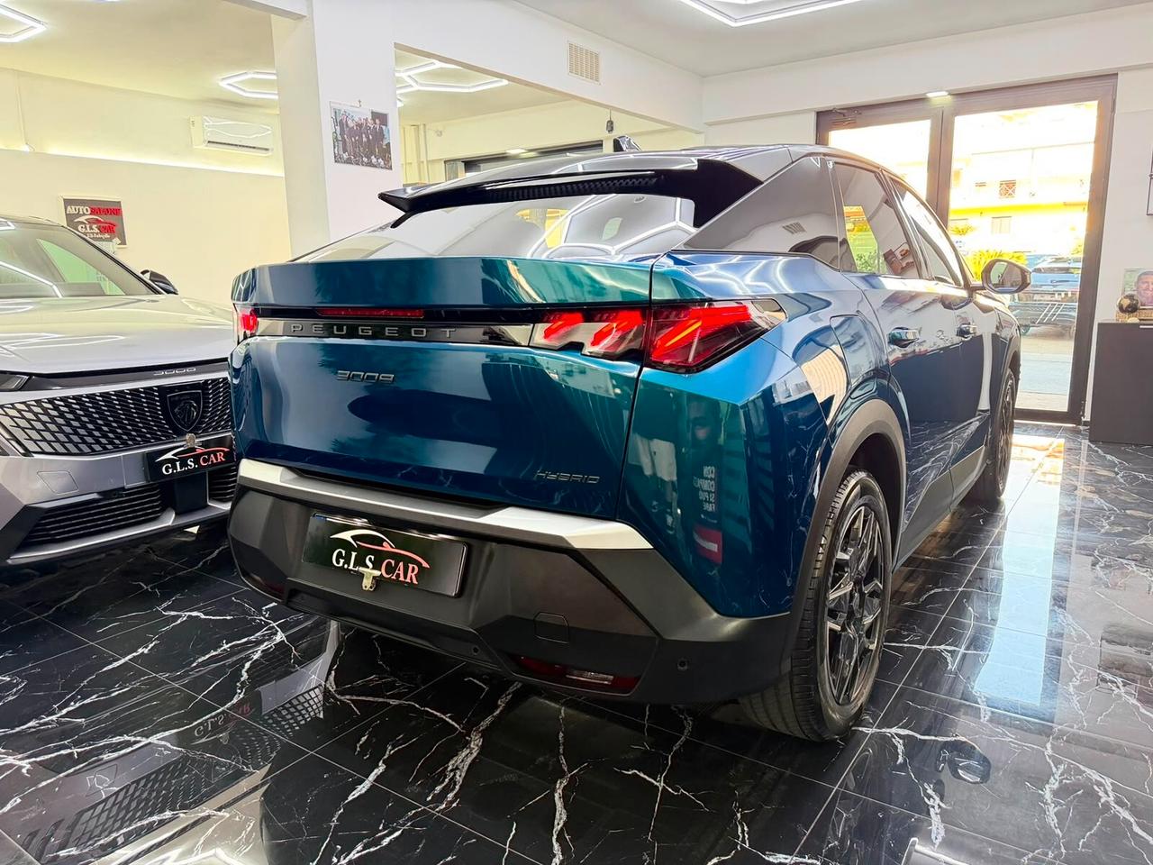 Peugeot 3008 1.2 Benzina Hybrid 136 e-DCS 6 GT