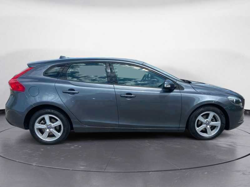 VOLVO V40 1.6 d2 Business