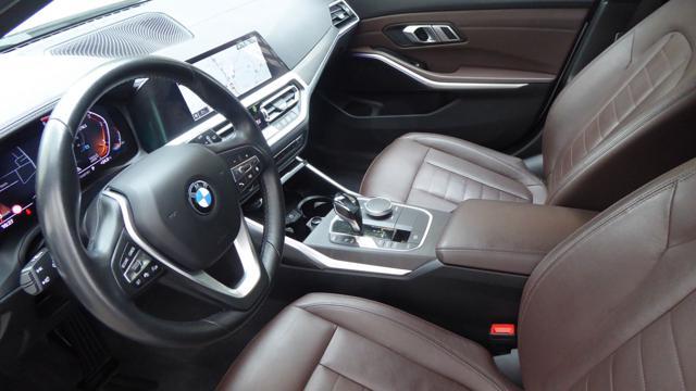 BMW 318 d Touring Luxury Automatico