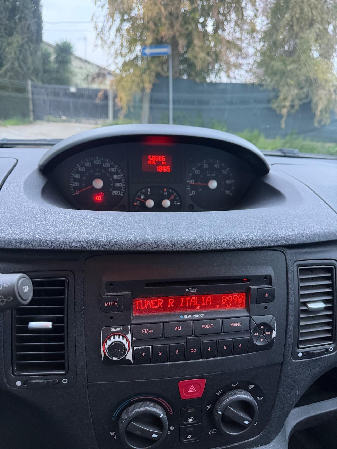 Fiat Idea 1.4 BlackLabel