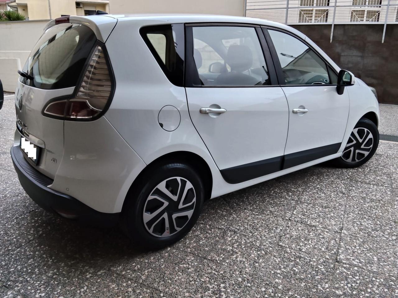 Renault Scenic XMod 1.5 dCi 110CV Wave