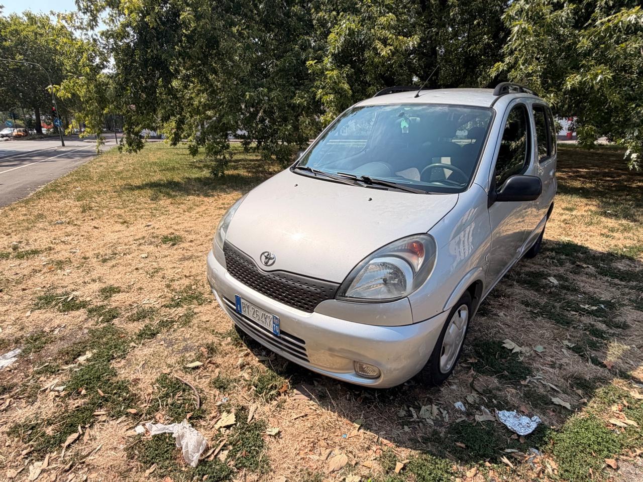 Toyota Yaris Verso 1.3i 16V cat Sol *GPL 2036*
