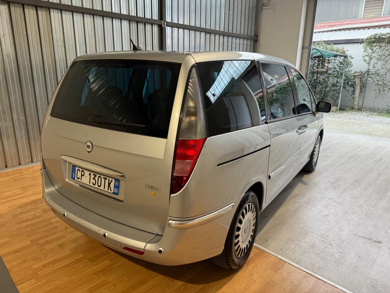 Lancia Phedra Emblema plus FAP 7 posti