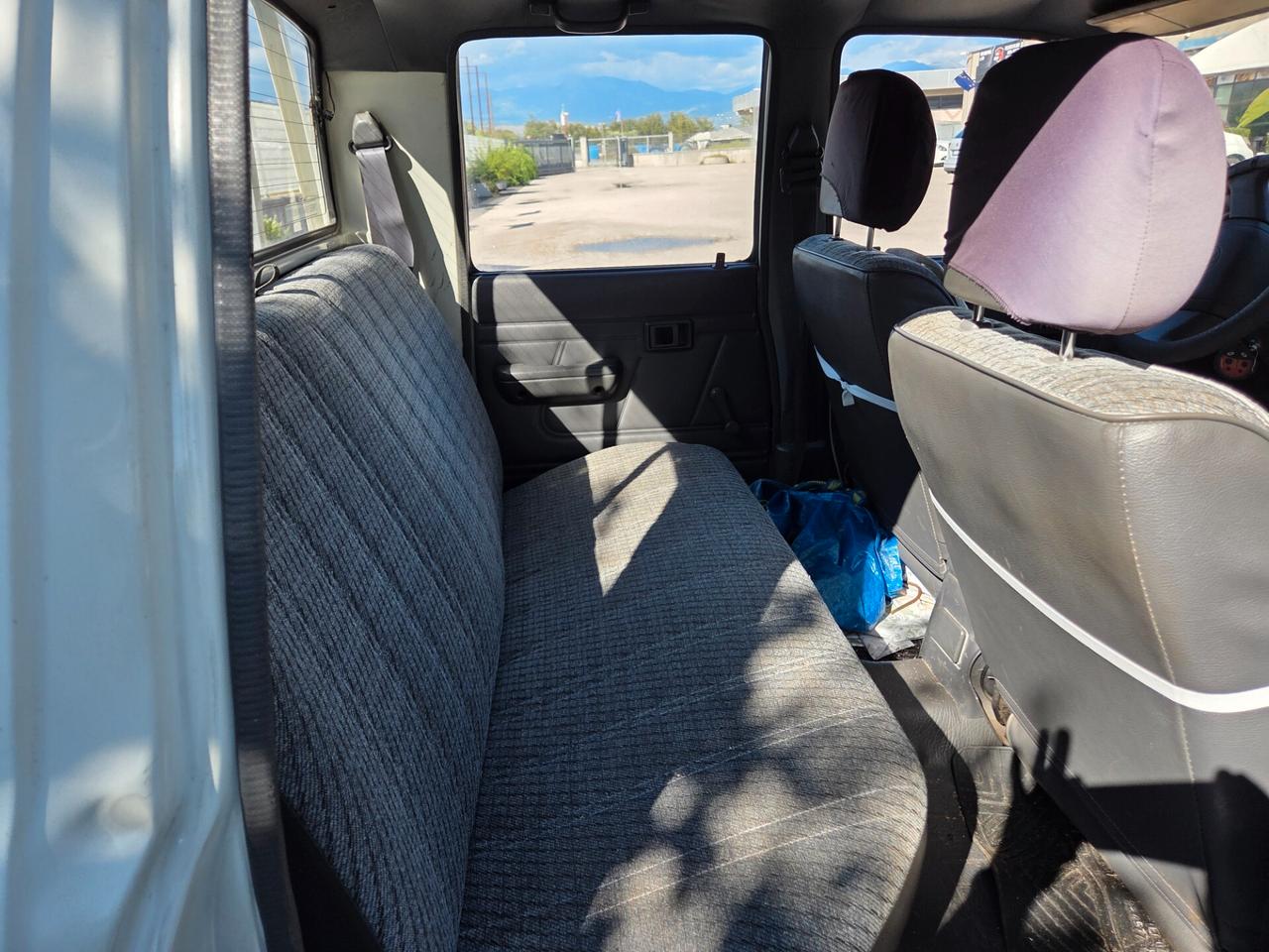 Toyota Hilux 2.4 D 4WD Extracab DC Pick-up