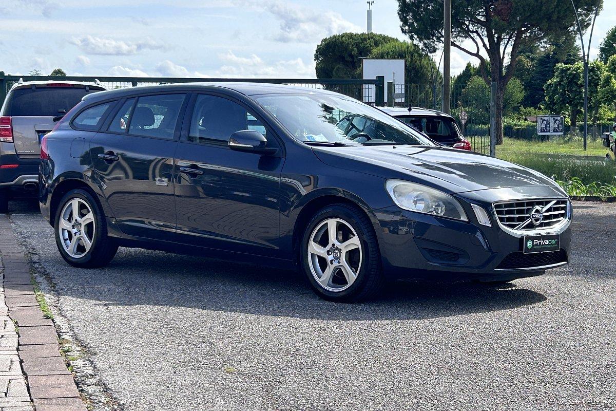 VOLVO V60 D3 Geartronic Kinetic
