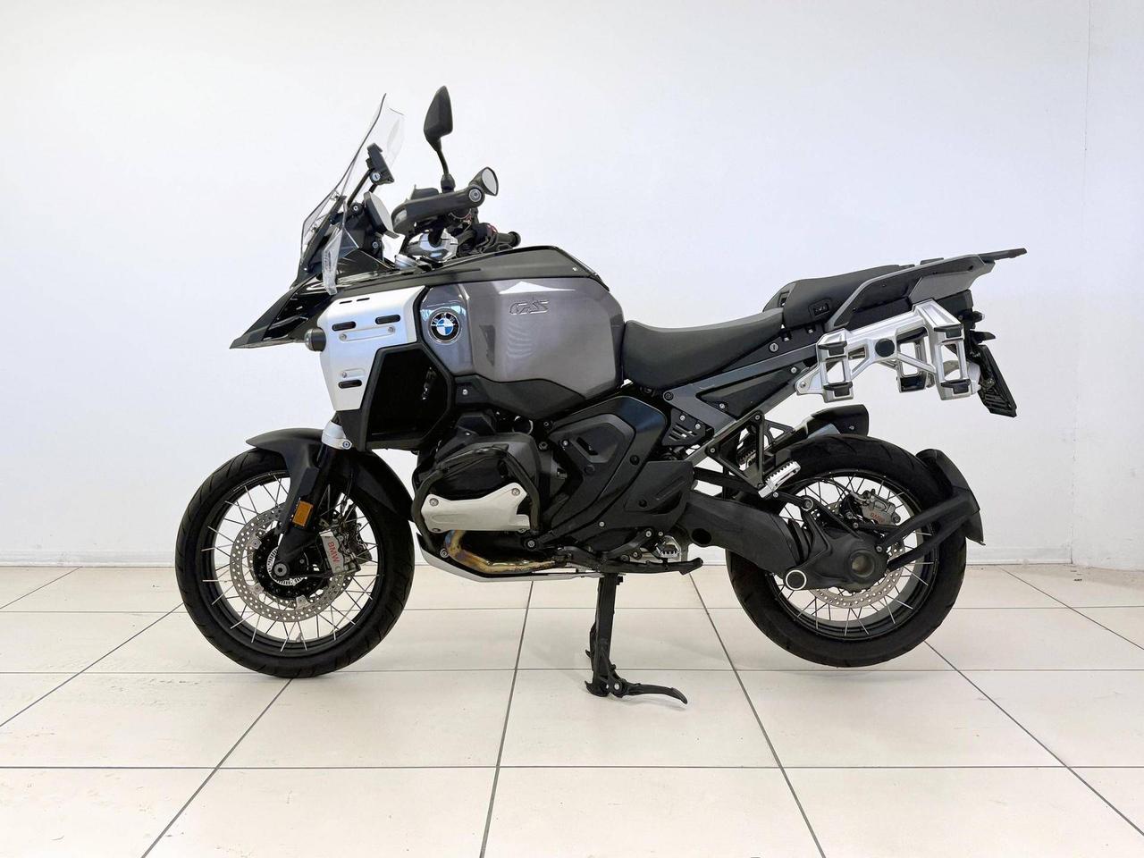 BMW R 1300 GS Adventure Triple Black