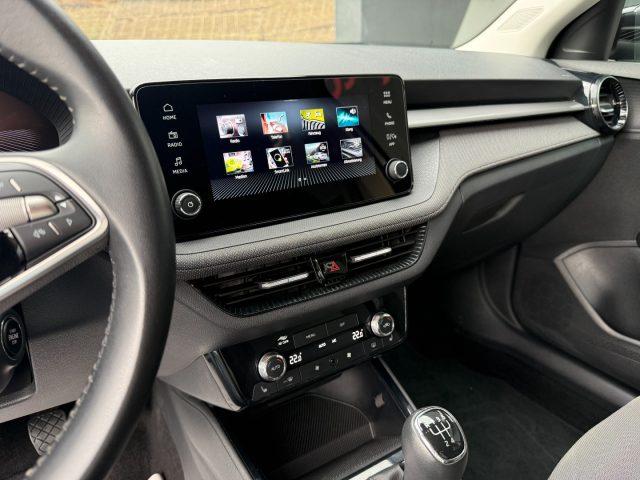 SKODA Fabia 1.0 TSI Style Bluetooth Radio LED Smartlink