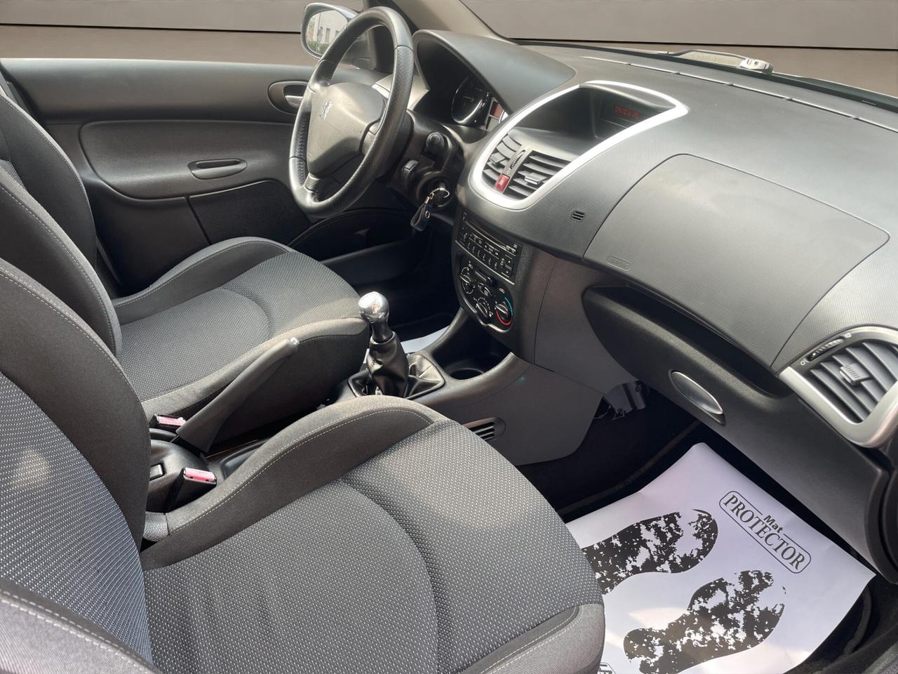 Peugeot 206 DISTRIBUZIONE ESEGUITA - TAGLIANDI CERTIFICATI