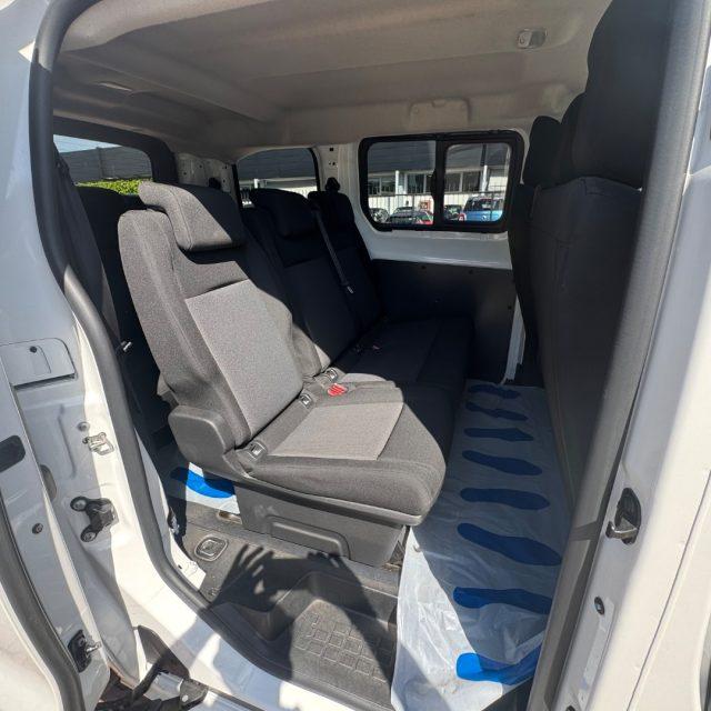 PEUGEOT Expert TRAVELLER 1.5 BlueHDi 120 S&S PC-TN COMBI COMPACT