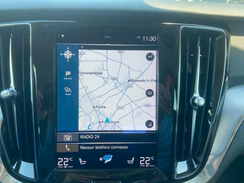 VOLVO V60 2.0 b4 Momentum Business AuTo