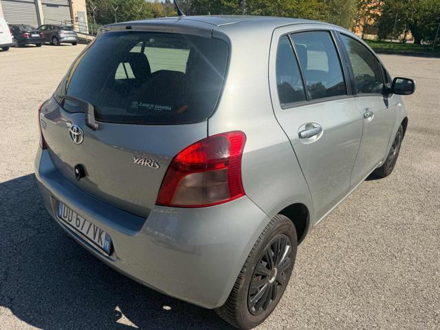 TOYOTA Yaris 108,985km 1.3 5p Sol senza nessun lavoro da fare