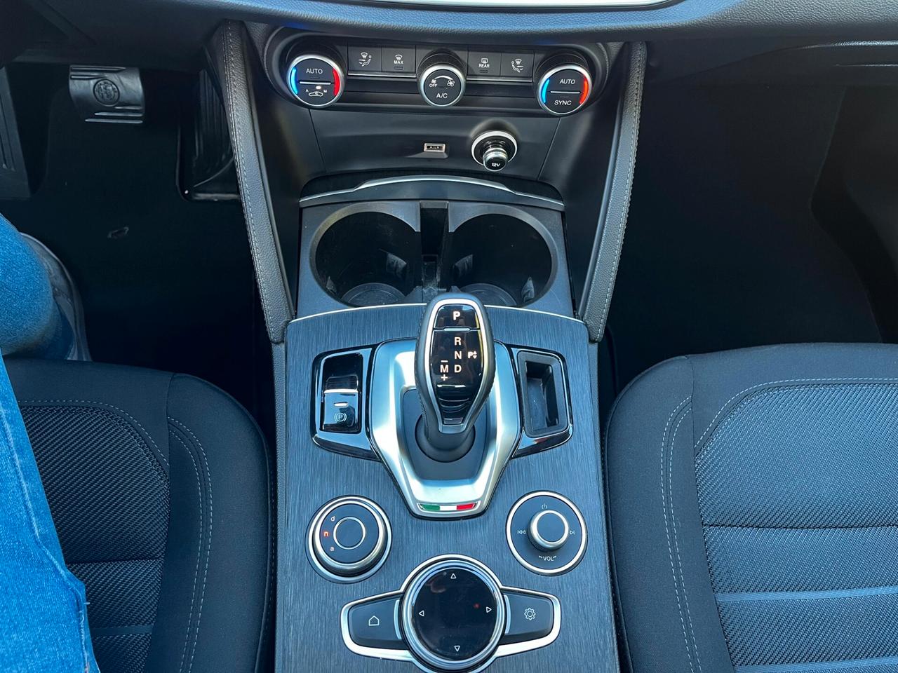 Alfa Romeo Stelvio 2.2 Turbodiesel 160 CV AT8 RWD Super Business