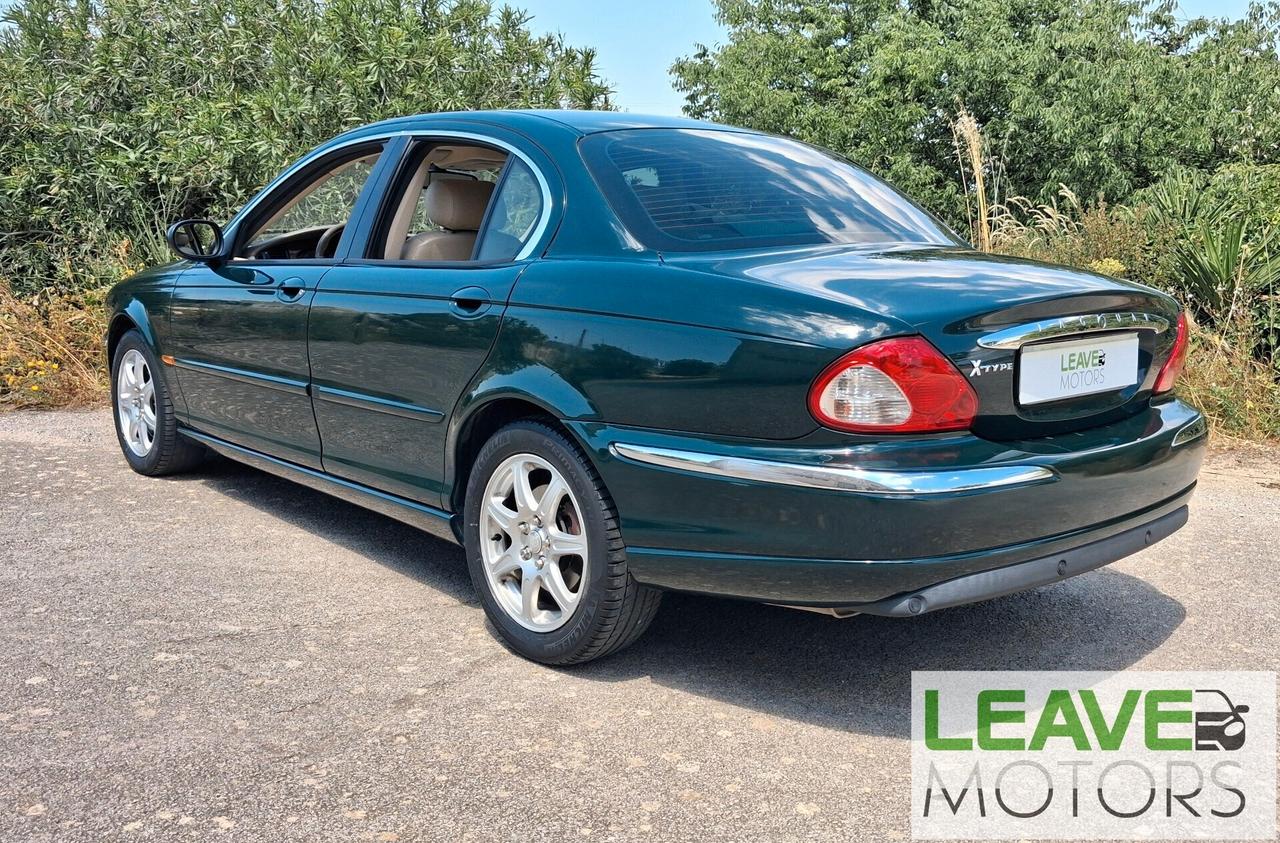 Jaguar X-Type 2 litri V6 Executive (M1540)