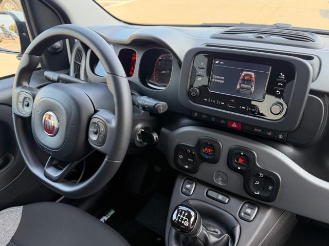 FIAT Panda 1.0 HYBRID CITY LIFE+CLIMATRONIC+SCHERMO+5POSTI