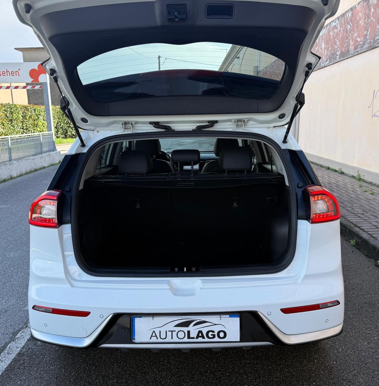Kia Niro 1.6 GDi DCT HEV Urban..Automatica..