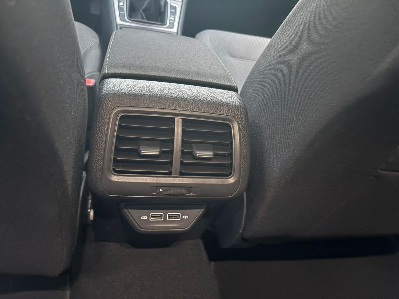 Volkswagen Golf Variant 1.4 TGI Highline BlueMotion