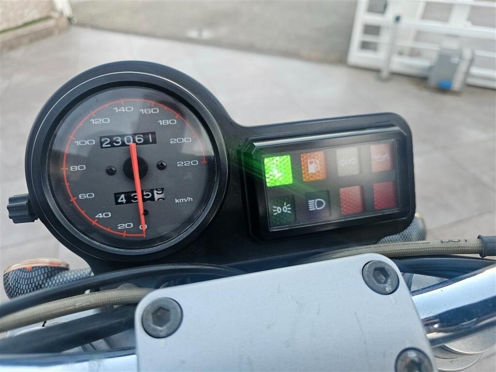 Ducati Monster Dark 750