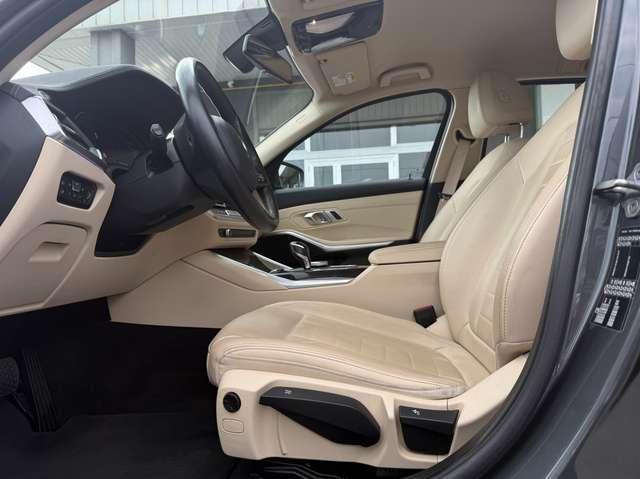 BMW 320 320d Touring Luxury / KM CERTIFICATI