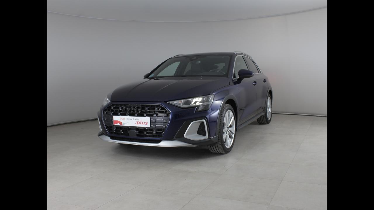 AUDI A3 IV 2024 allstreet - A3 allstreet 35 2.0 tdi Business s-tronic