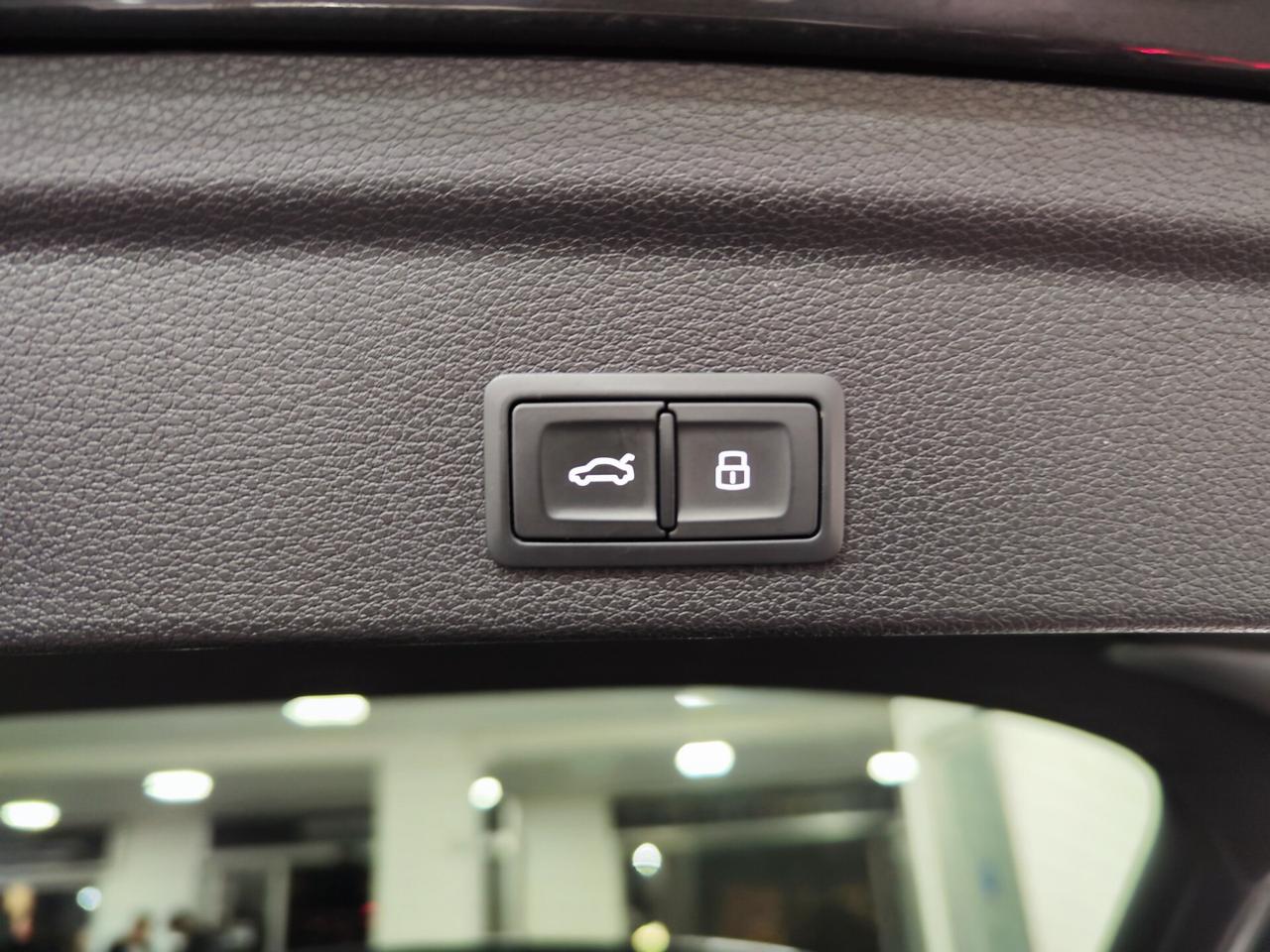 Audi Q3 SPB 40 TDI 190cv S tronic S line Tetto Matrix Black