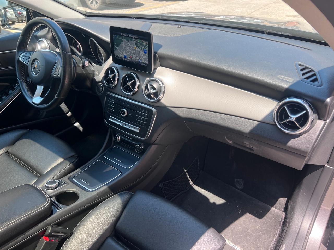 Mercedes-benz GLA 200 d 136cv SPORT auto TETTO/NIGHT/PELLE/18; PERFETTA!!