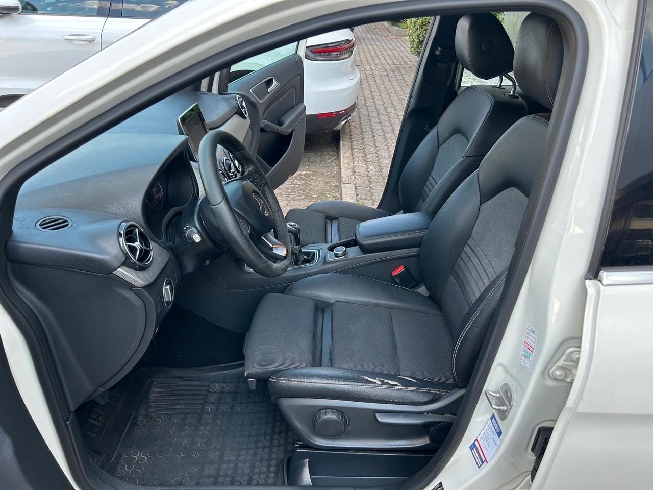 Mercedes-Benz B 180 d (cdi) Executive FL E6