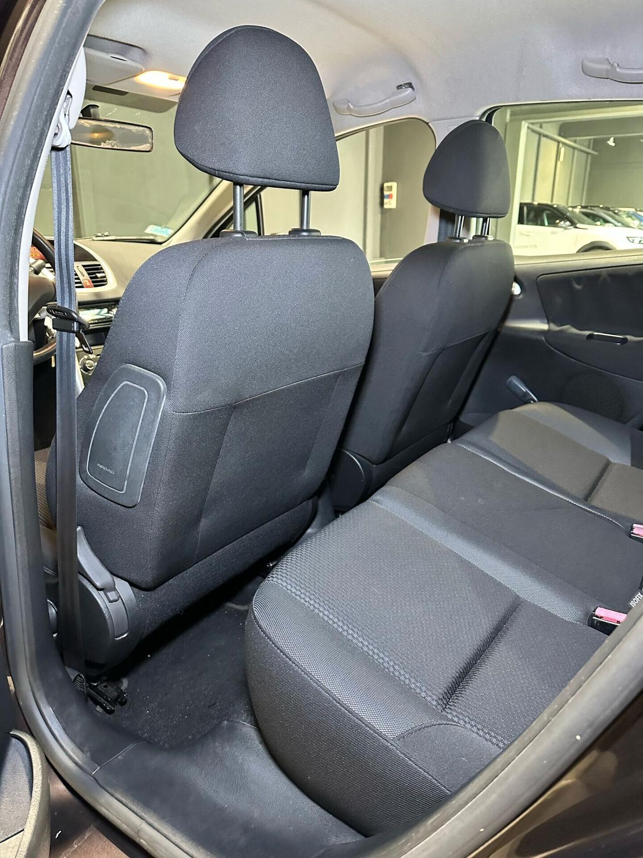 Peugeot 207 1.4 8V 75CV 5p. SPECIAL EDITION