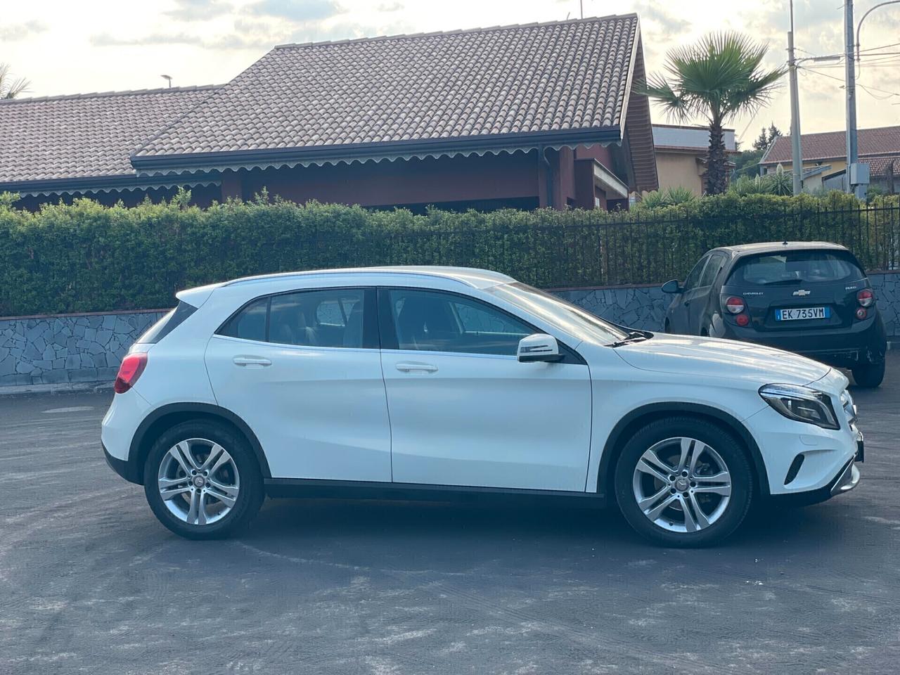 Mercedes-benz GLA 200 d PERFETTA