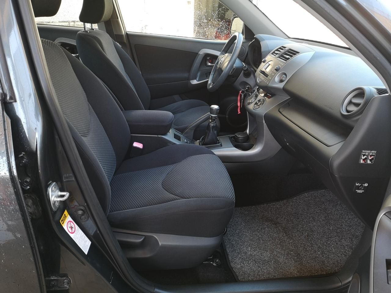 Toyota RAV 4 RAV4 2.2 D-4D 136 CV Luxury