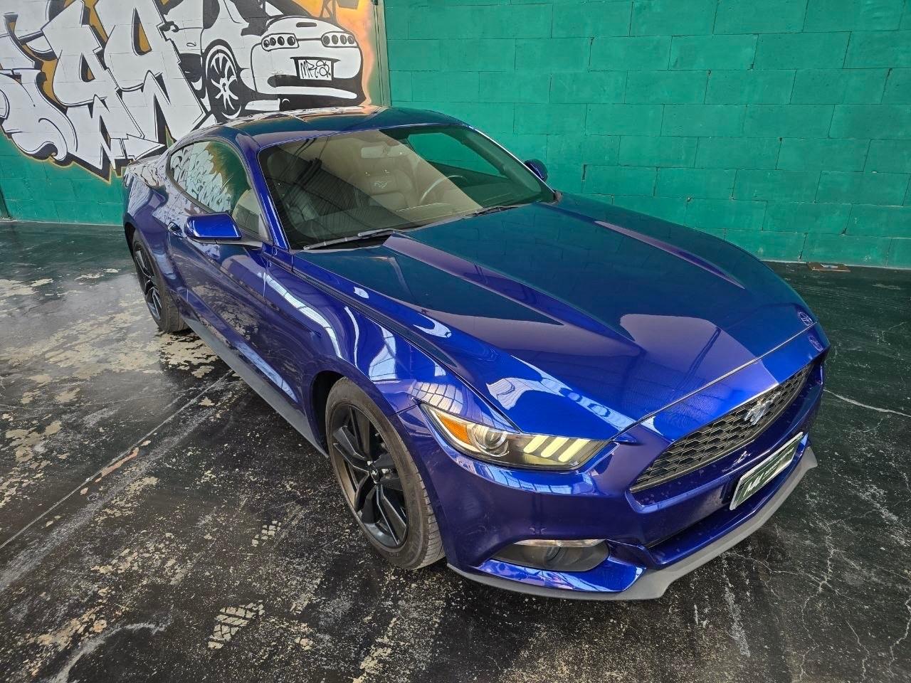 Ford Mustang 2.3 EcoBoost Manuale Performance Package