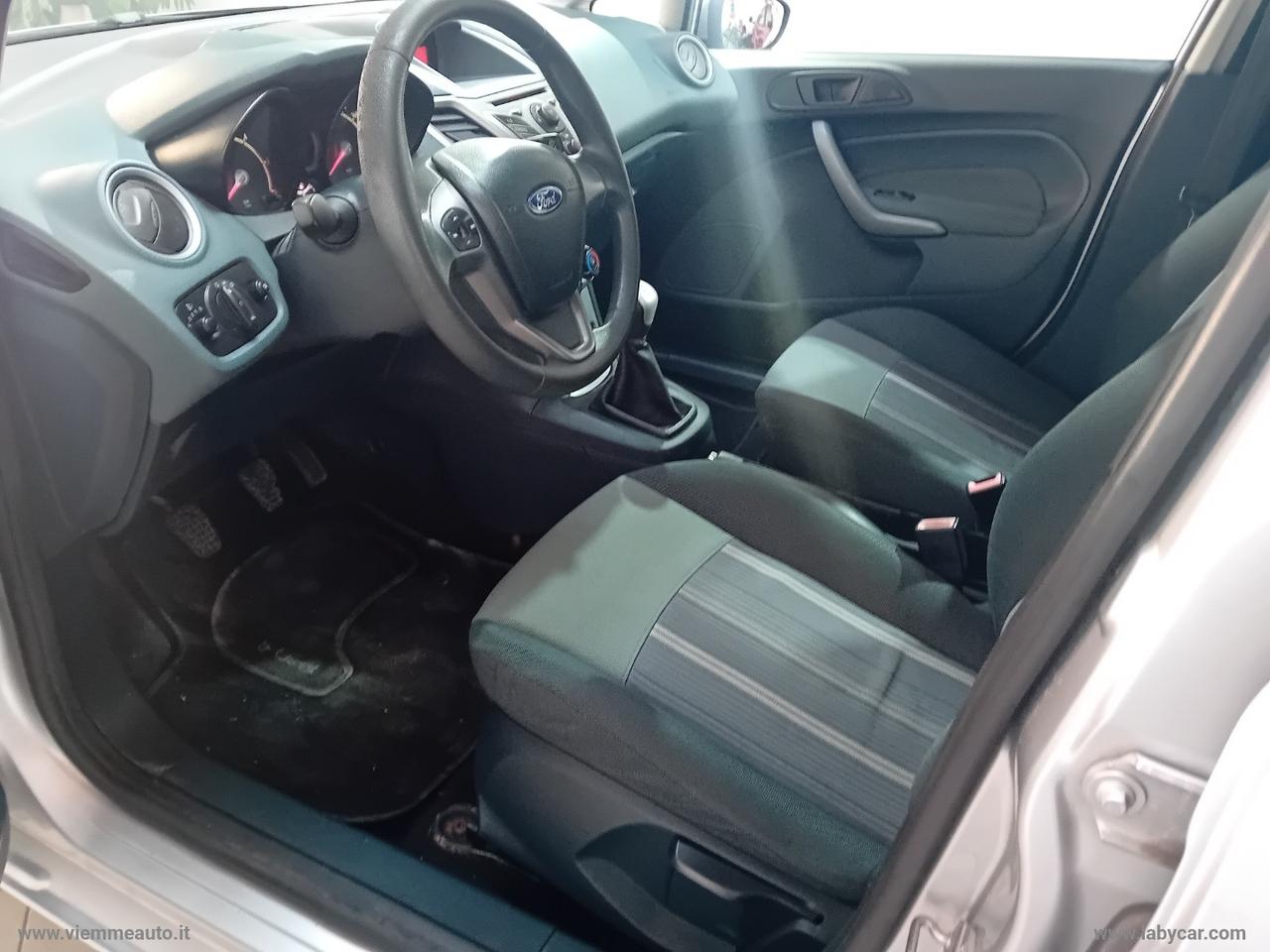 FORD Fiesta 1.6 TDCi 90 CV 5p. Titanium