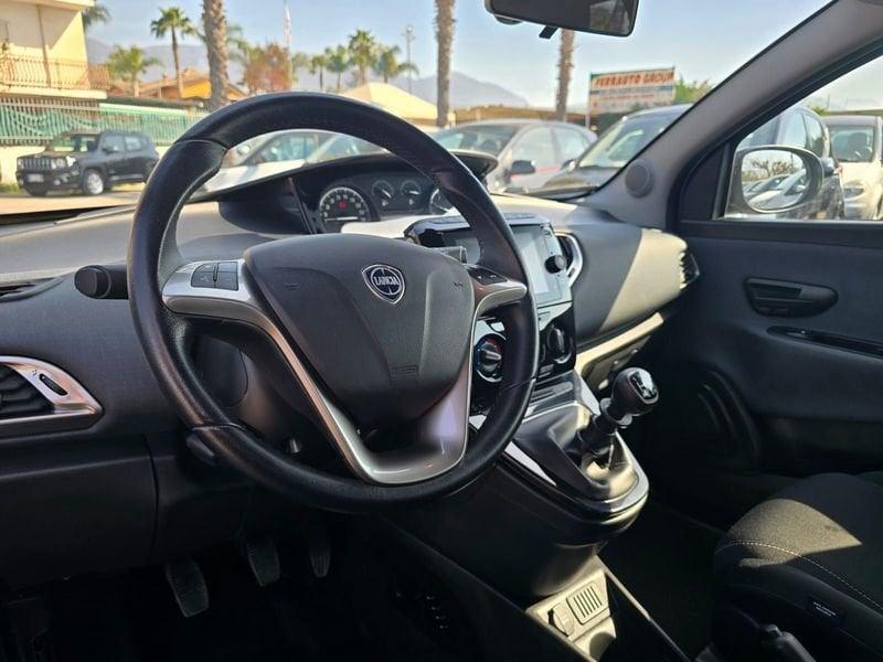 Lancia Ypsilon 1.0Hybrid 70CV GOLD PLUS