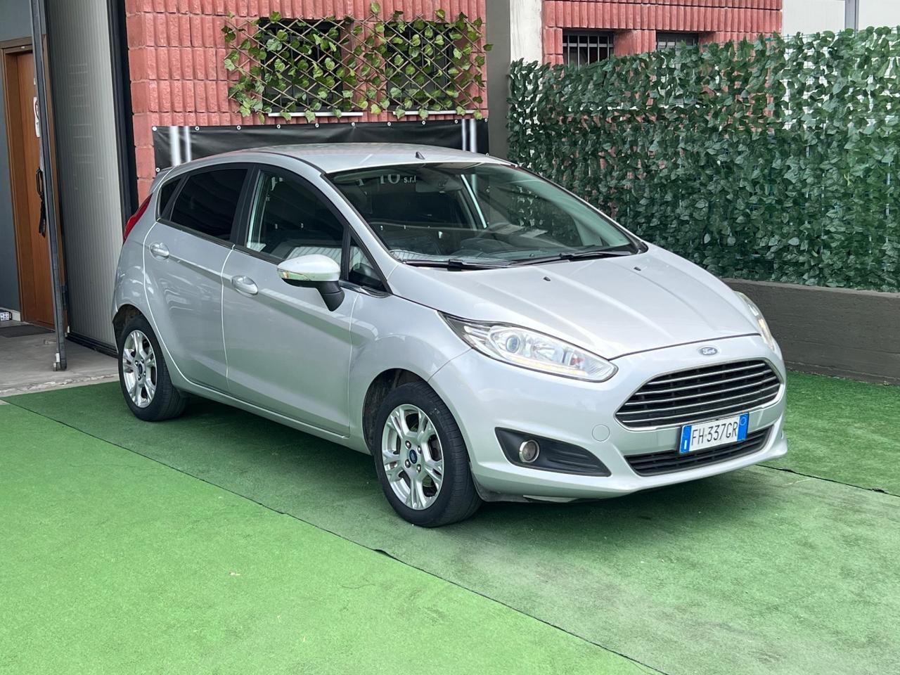 Ford Fiesta 1.5 TDCi 75CV 5 porte Titanium