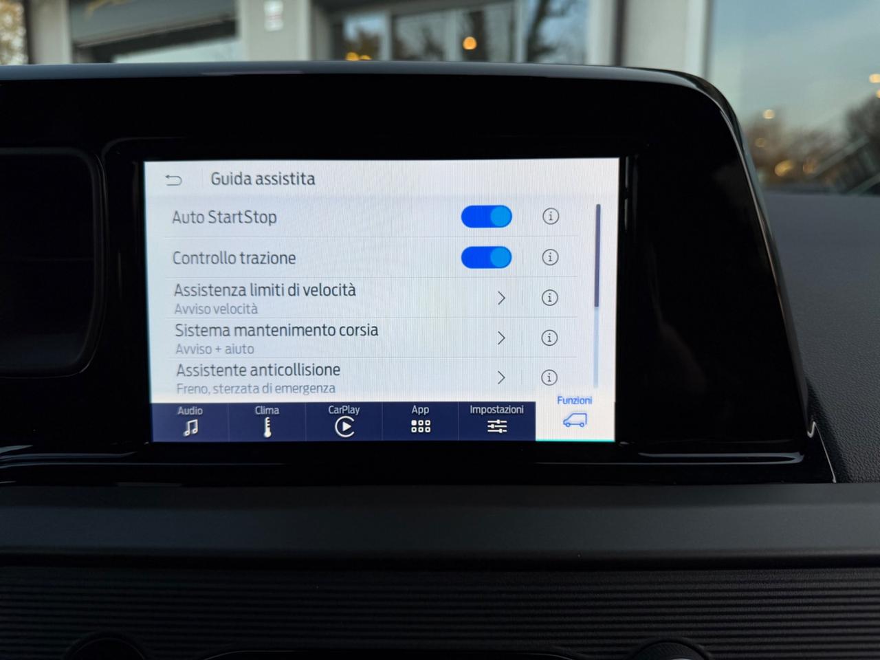 Ford Tourneo Courier 1.0 EcoBoost Powershift Active