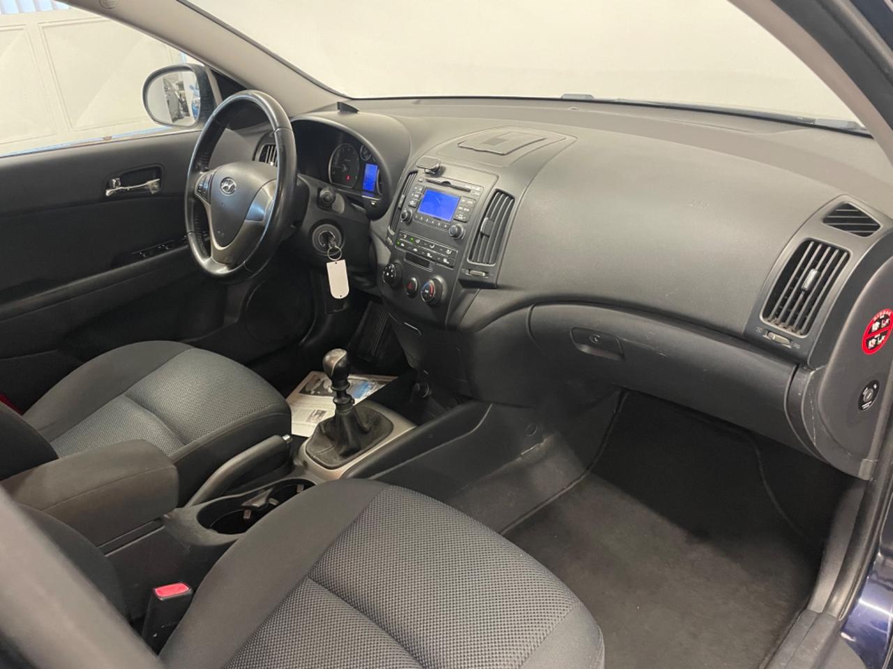 Hyundai i30 CW 1.6 16V 126CV Active Perfetta !
