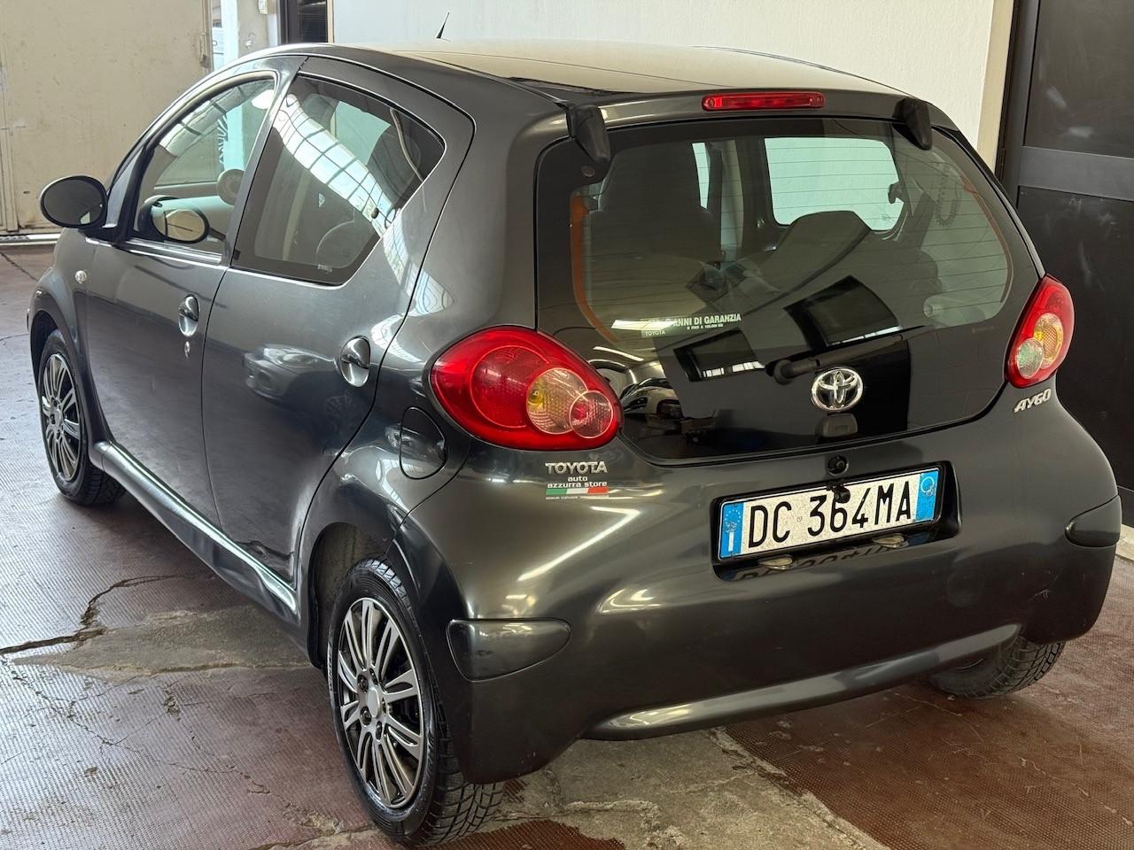 Toyota Aygo 1.0 12V VVT-i 5 porte