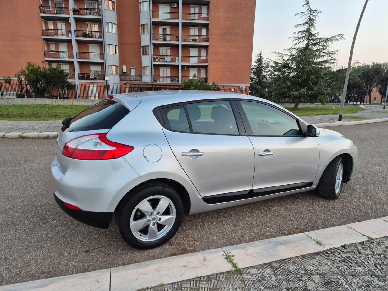 Renault Megane Mégane 1.5 dci diesel 110cv 2012