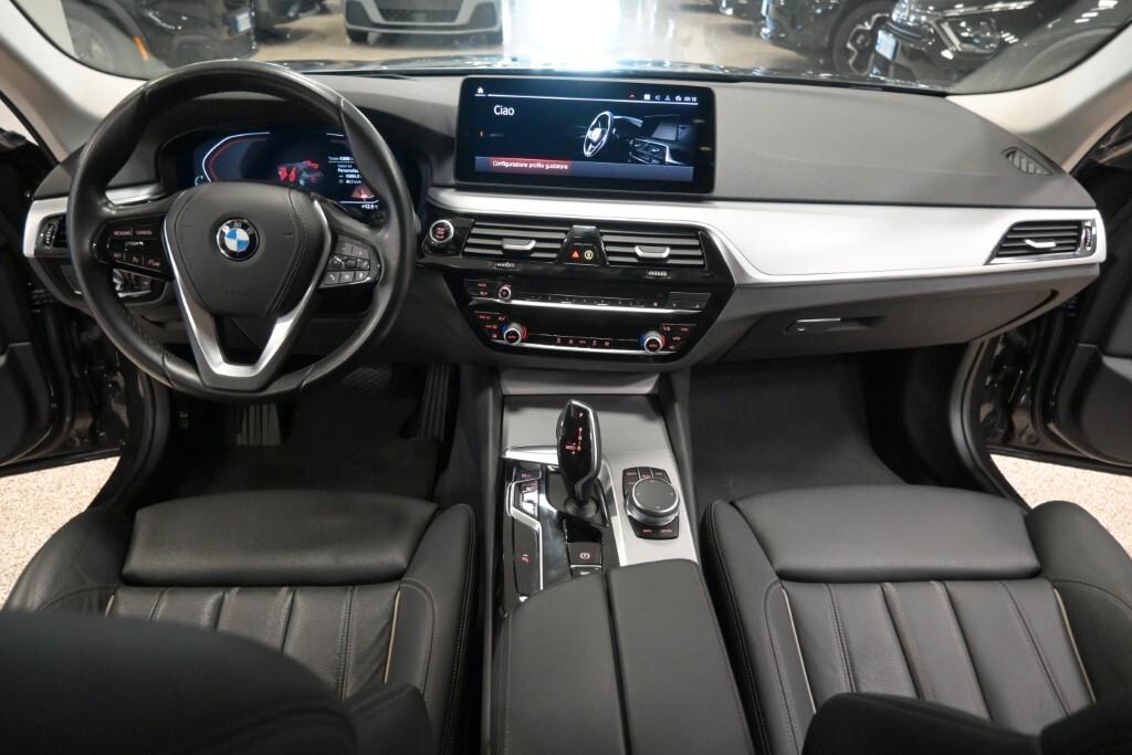 BMW 518D 150CV STEPTRONIC 48V BUSINESS DESIGN ( FARI LED - BMW DIGITAL COCKPIT - BMW DISPLAY KEY - PELLE - HEAD-UP DISPLAY - CRUISE - NAVI - MIRROR - PARK ASSISTANT - TELECAMERA POST. - CERCHI 18 )