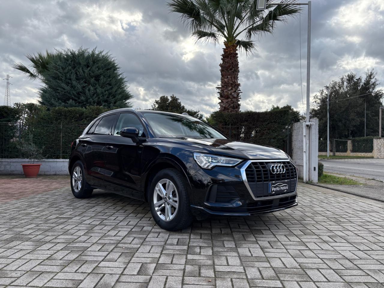 Audi Q3 35 TDI S tronic Business Advanced