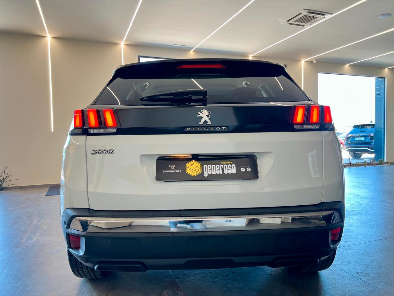 Peugeot 3008 BlueHDi 120 S&S EAT6 Crossway