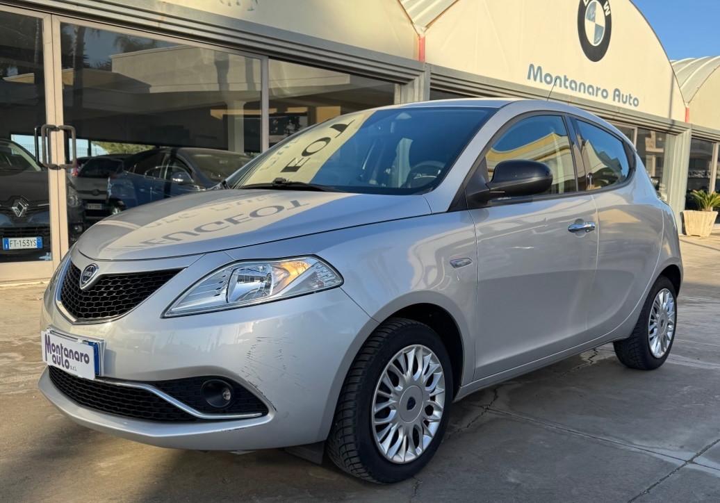 Lancia Ypsilon 1.2 69 CV 5 porte Gold