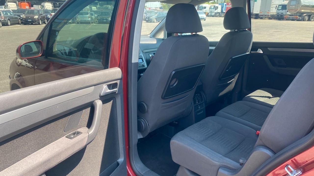 Volkswagen Touran 2.0 TDI HIGHLINE 7 POSTI 2009