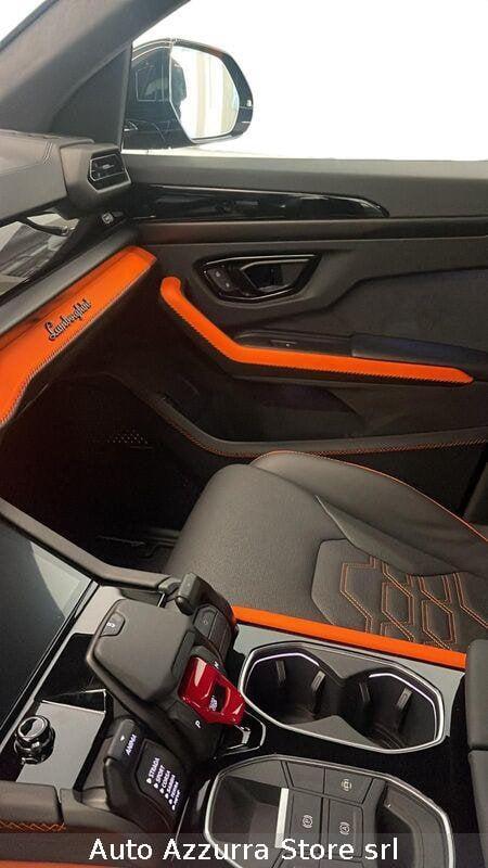 Lamborghini Urus SE | PACK STYLE, PACK DARK, B&O