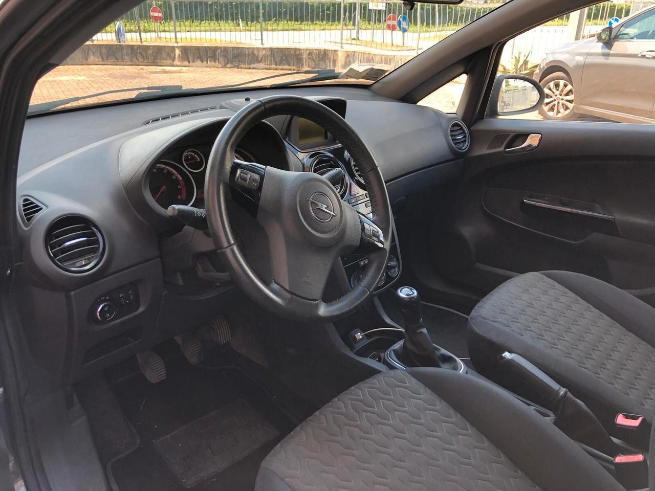 Opel Corsa 1.2 85CV 5 porte GPL-TECH Edition