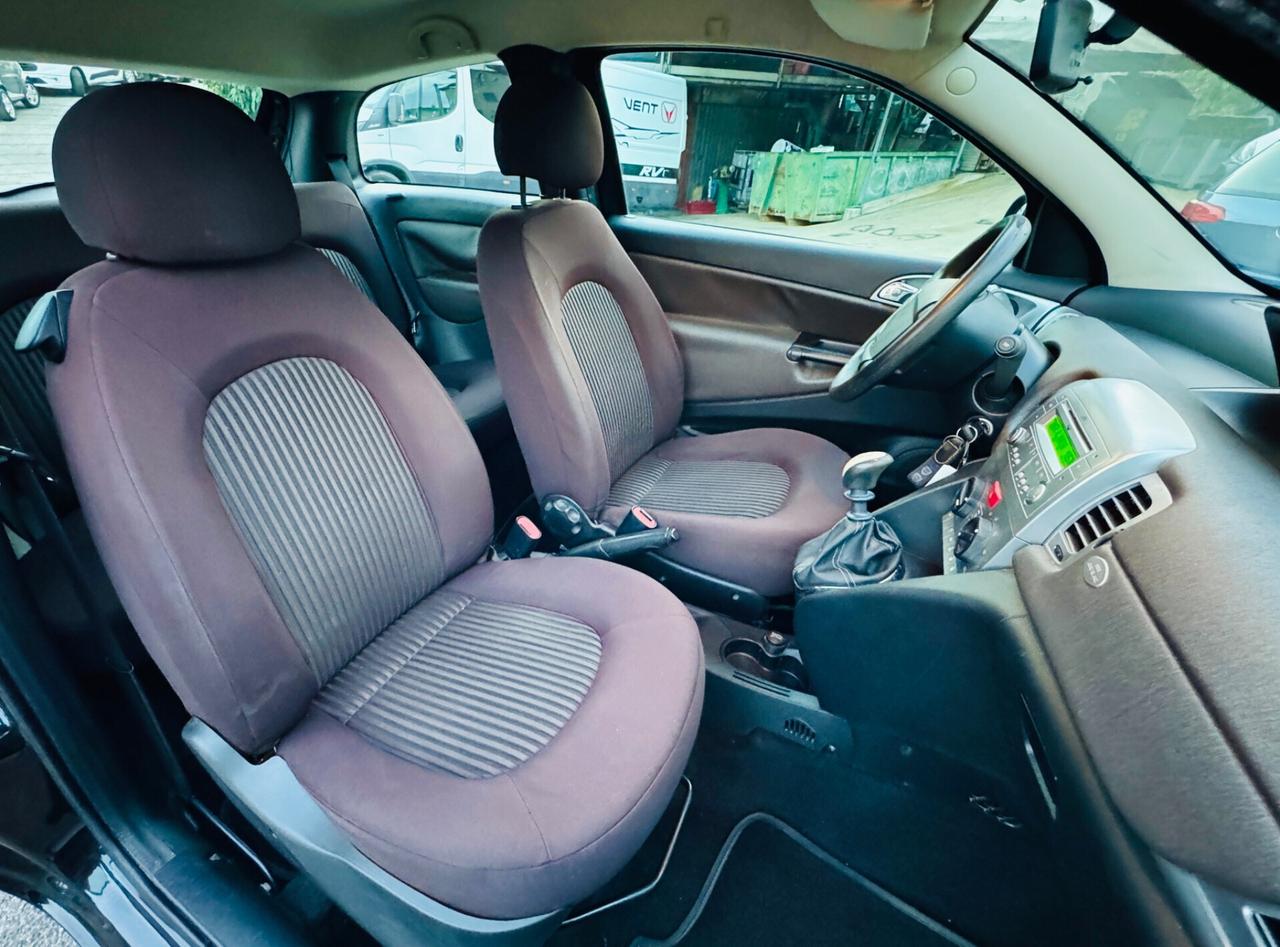 Lancia Ypsilon 1.2 Versus