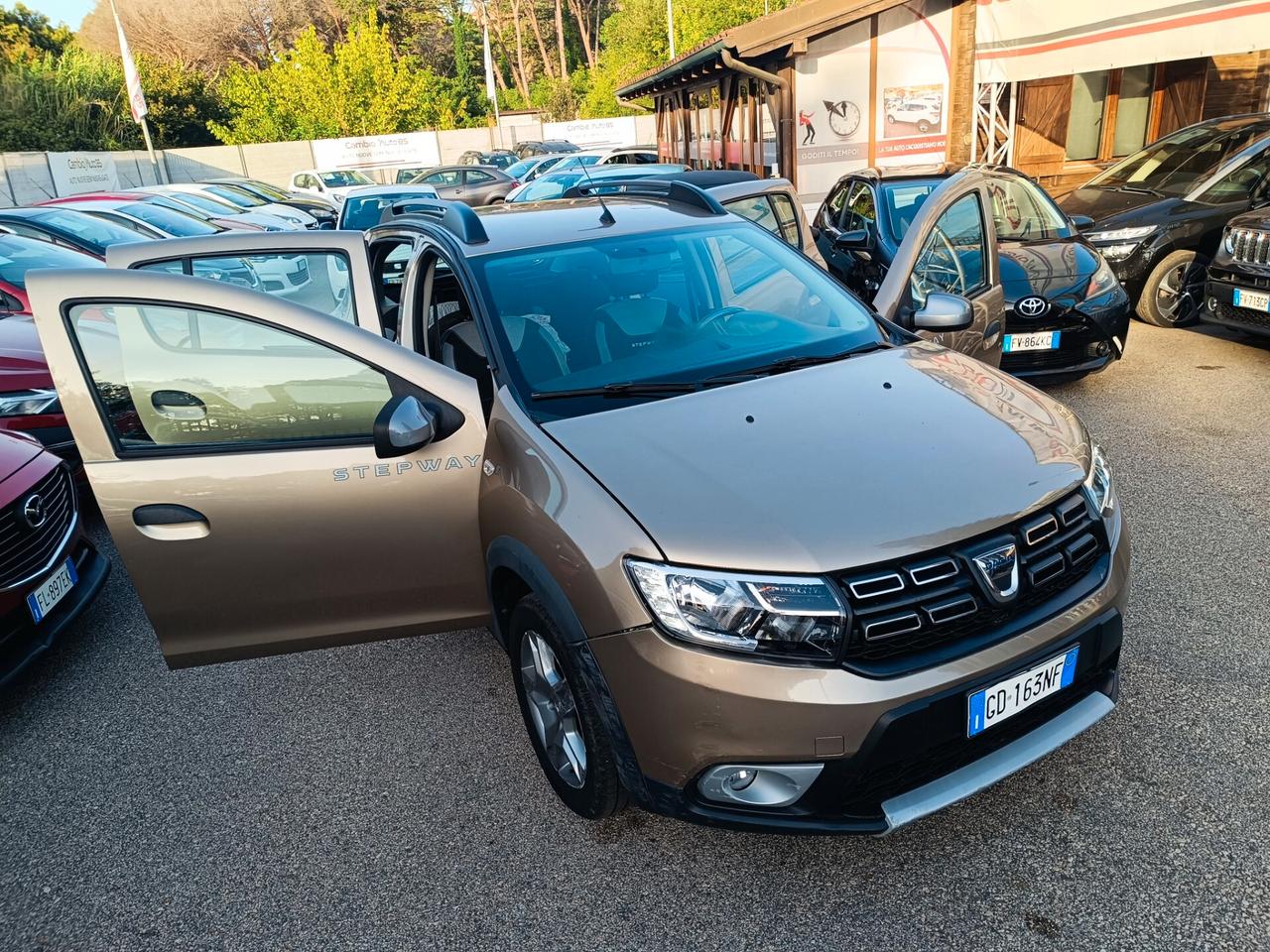 Dacia Sandero Stepway 1.0 TCe 100 CV ECO-G Comfort