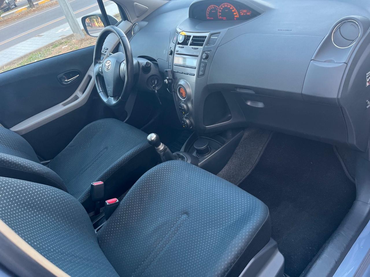 Toyota Yaris 1.0 VVT-i 70cv