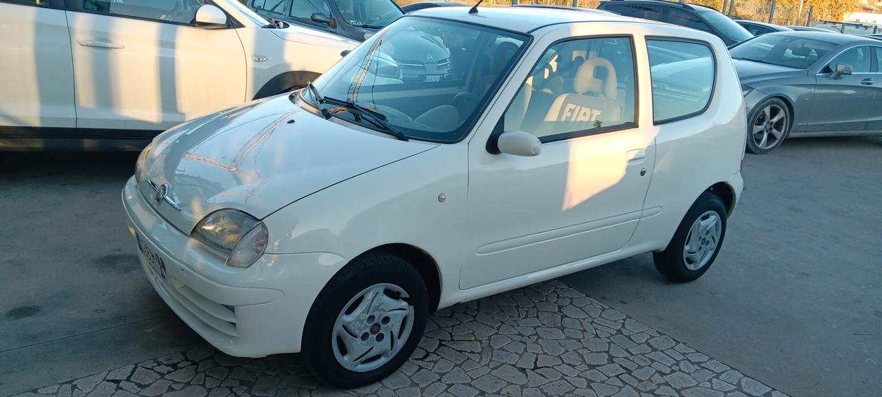 Fiat 600 1.1 Active